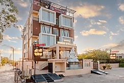 Travinities Hotel Shree Ji Palace, Ujjain