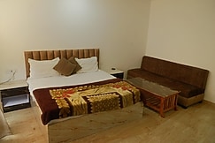 Satyam Guest House, Jaunpur
