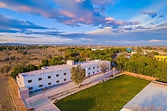 Hotel Aura, Lunkaransar