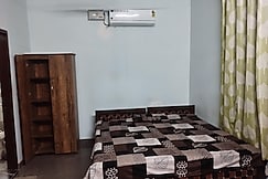 Home Stay, Kharar