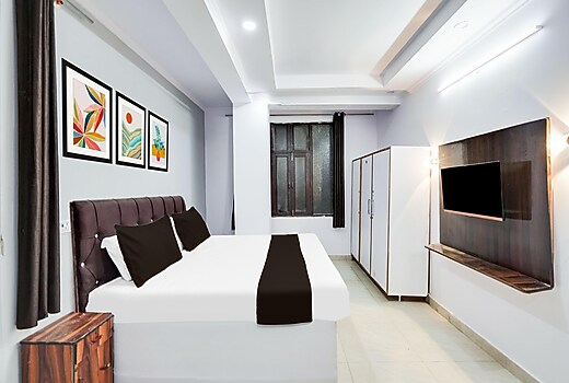 Super Hotel O Good Living Laxmi Nagar