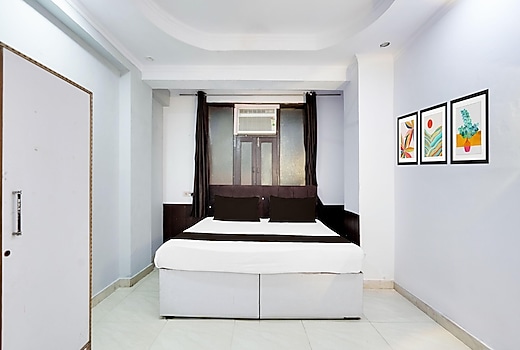Super Hotel O Good Living Laxmi Nagar