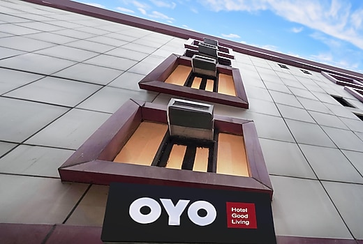 Super Hotel O Good Living Laxmi Nagar