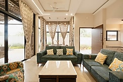 Aaramghar Stays - 4BR Pool Villa Serene II, Lonavala