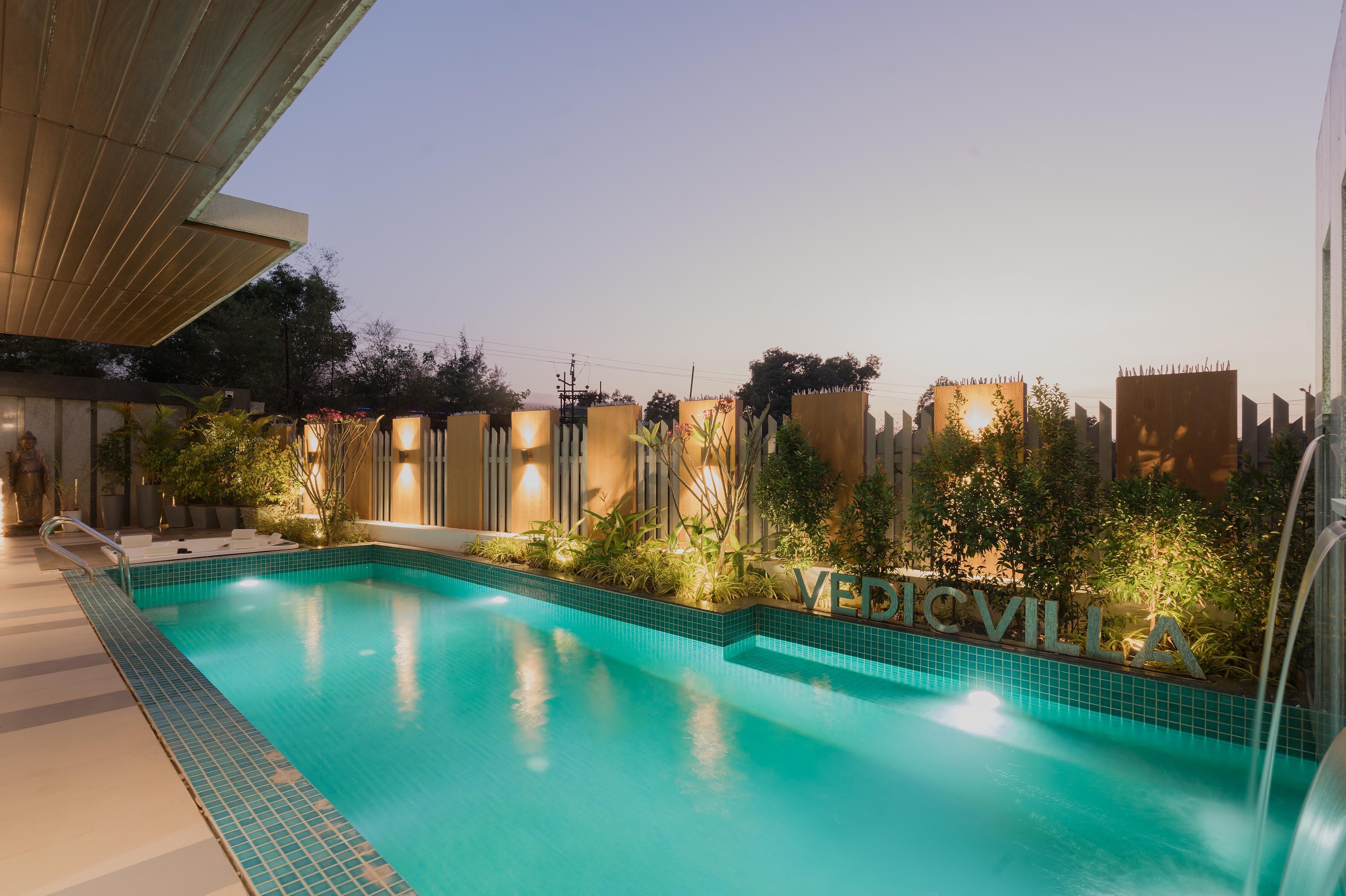 5BR W/Heated Pool /Jacuzzi/Steam By Aaramghar Stays - Tap to explore photos