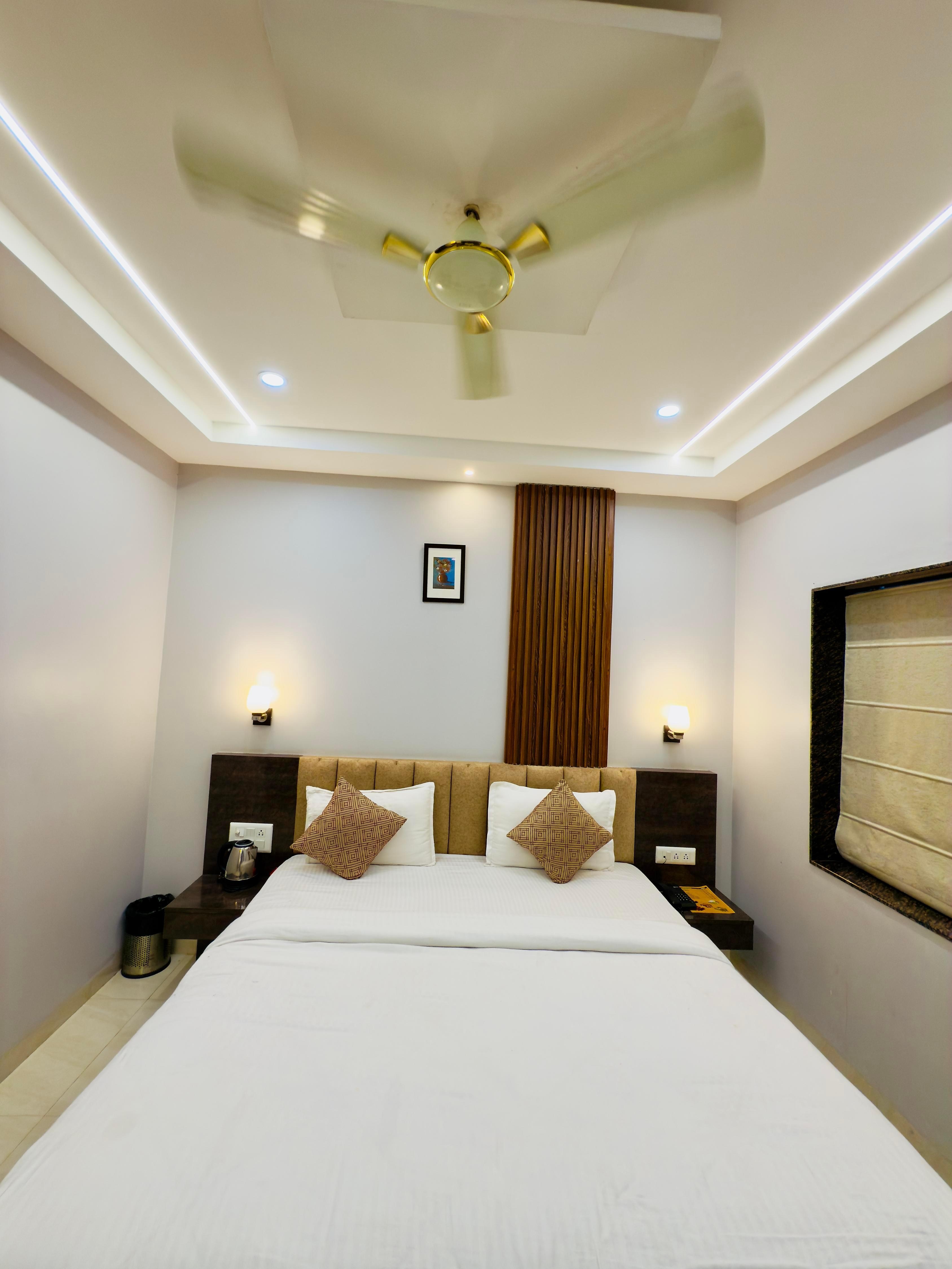 Hotel Shivalay Varanasi - Tap to explore photos
