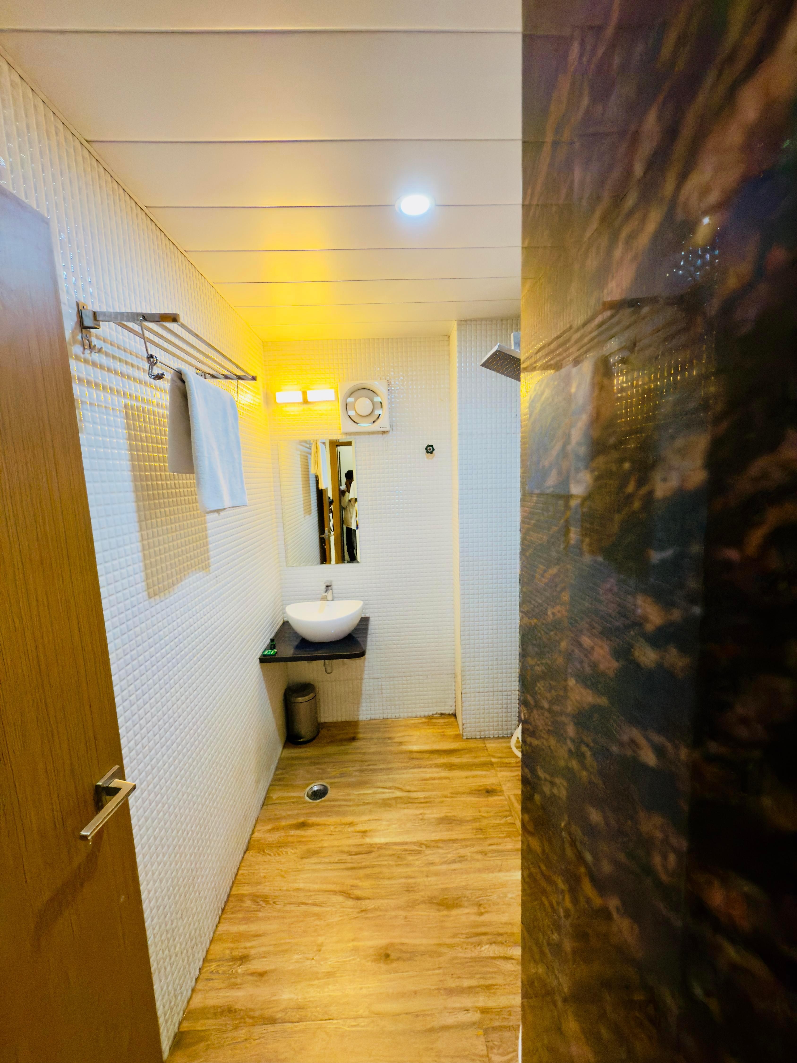 Hotel Shivalay Varanasi - Tap to explore photos