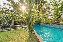 Sereno Blooms 2bhk villa w/pool & patio Assagaon, Goa