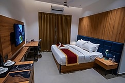 Nes-Terns, Coimbatore