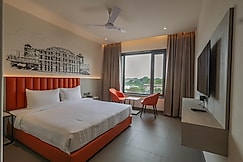 Lakefront Hotel By Brijwasi, Mathura