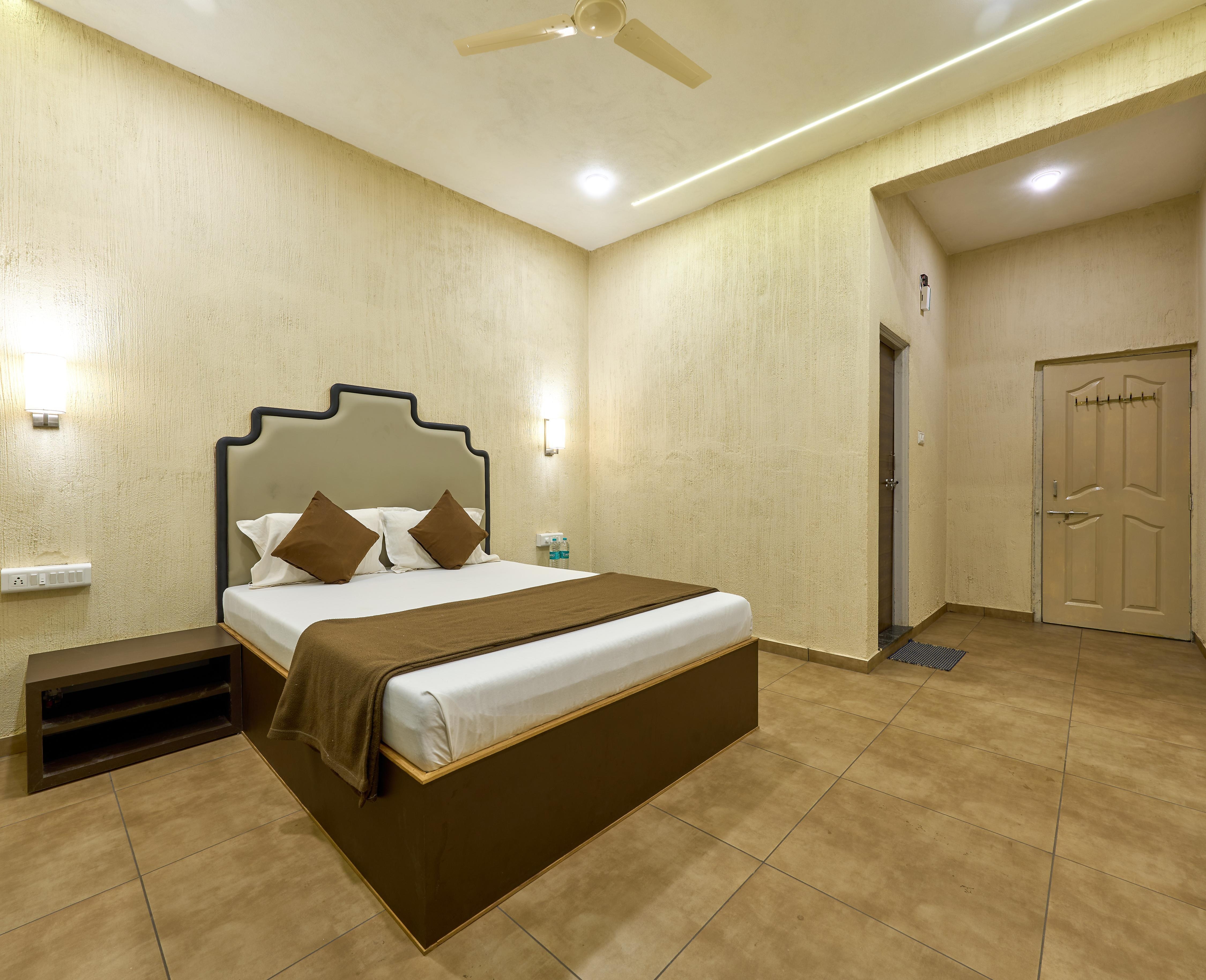 Breeze Resort Panhala, Just 5 minutes from panhala 5