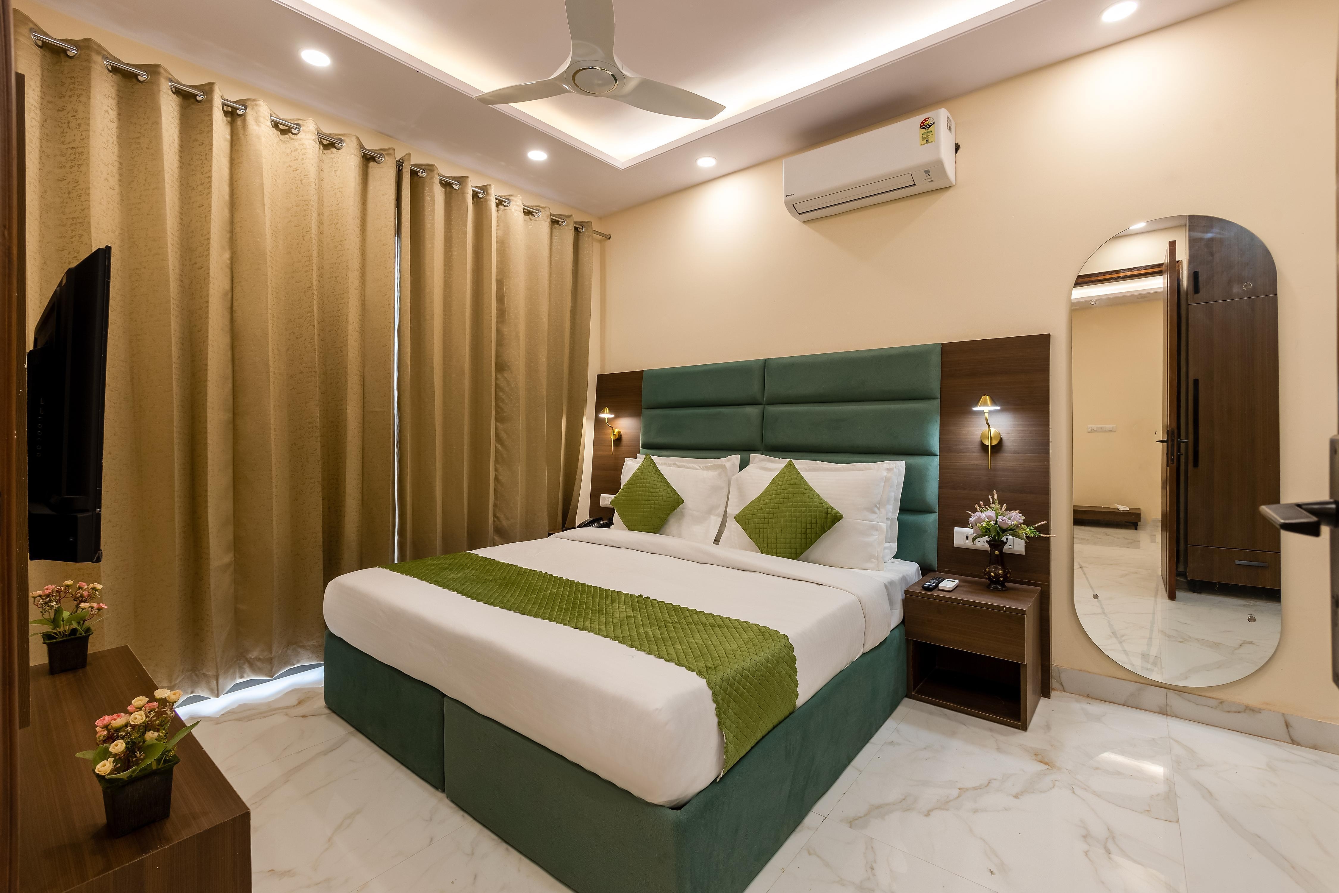 Limewood Stay Service Apartment 1BHK - Millennium City Centre - Tap to explore photos