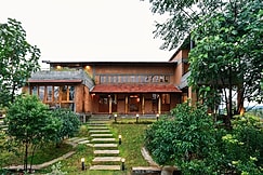 SaffronStays Trisara by the lake, Hosur