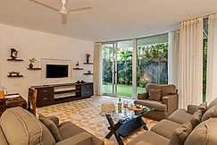 Modern 2BHK w Pool Access | 5km to Coco Beach | Hireavilla, Goa