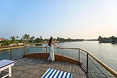 Blue Jelly Cruises, Alleppey