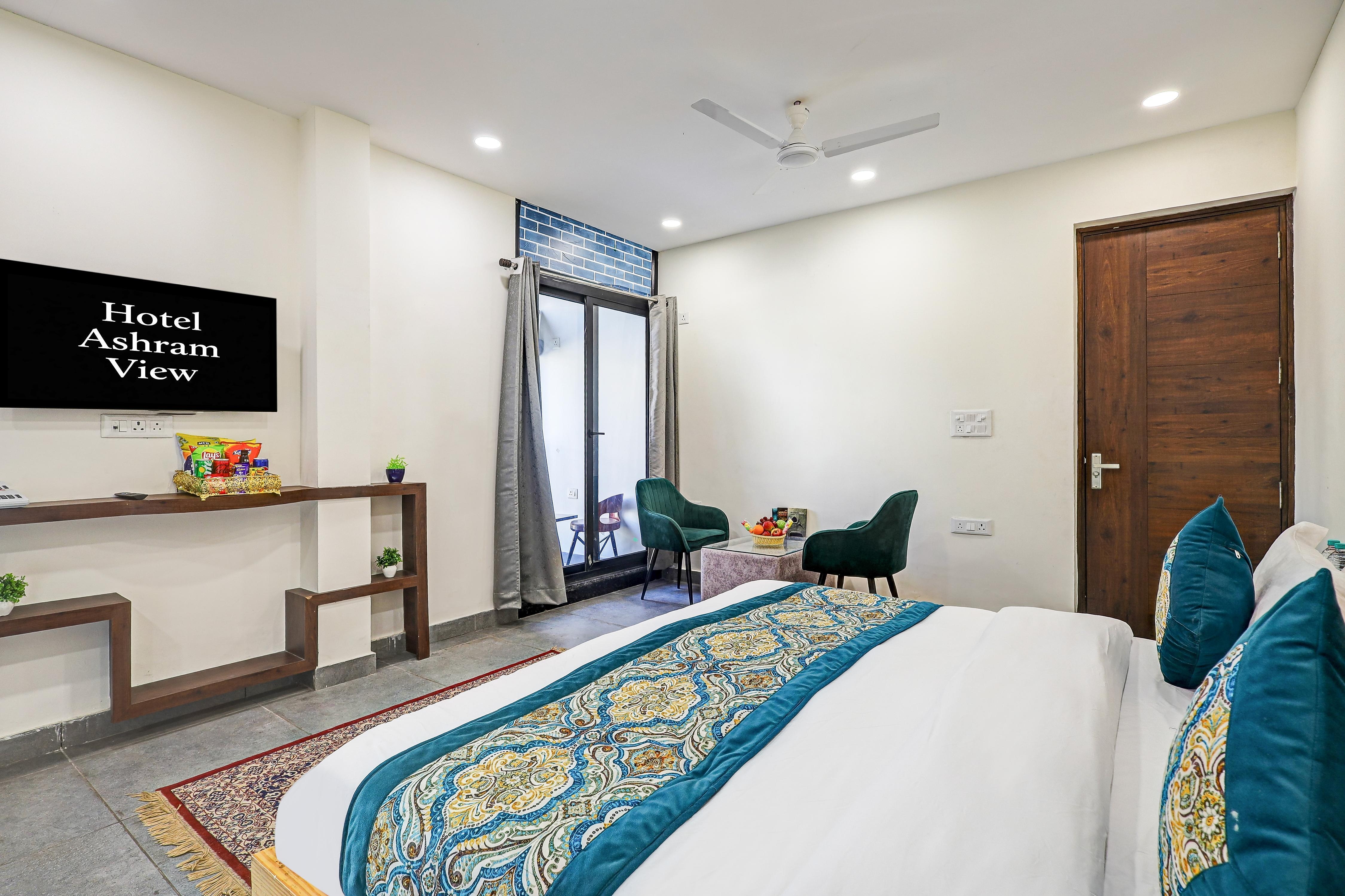 Hotel Ashram View Near Nizamuddin Railway Station Delhi | Book Hotel