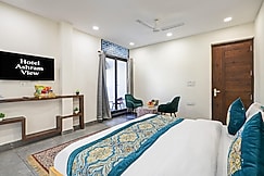 Hotel Ashram View Near Nizamuddin Railway Station, Delhi