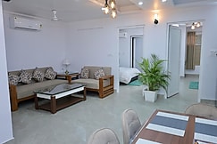 Serene 3 BHK Airbnb near Yashobhoomi, Sohna