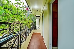 Alaya Stays Saffron Breeze | Spacious 4-BHK Apartment with Living & Balcony, Bangalore