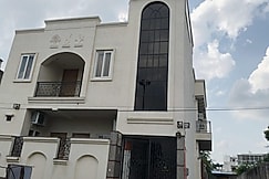 Hotel Devi Ram Atithi Bhawan Vrindavan By HRG, Vrindavan