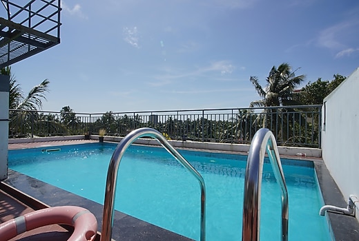 Sreepathi Prayag with Rooftop Swimming Pool