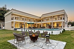 Sukh Saklana Haveli: Suites, Narendranagar