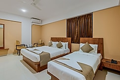 Hotel Grand Heritage, Vijayapura