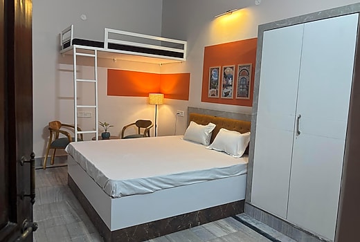 Varanasi Heritage Suite with Loft Bed, Kitchen & AC Near BSBS railway station
