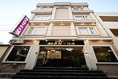 Hotel Mantra Inn - Just 5 Minutes from Har Ki Pauri, Haridwar