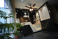 Hotel Mantra Inn - Just 5 Minutes from Har Ki Pauri, Haridwar