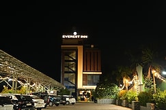 Everest Inn Chakan, Pune