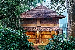 Nargis by Raho: Pond-View Farm Stay Escape, Coorg