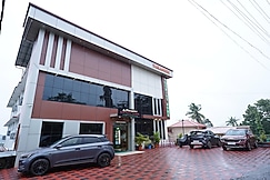 Parassini Tourist Home, Talipparamba