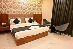 Hotel Royal Suites, Lucknow