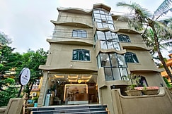 Ocean Wave Hotel, Goa