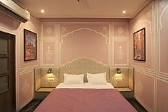 Julie Farm, Jaipur