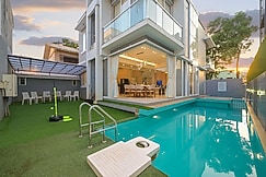 4BHK Hiaana Villa with Pvt Pool by Tropicana Stays, Lonavala