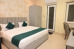 Hotel Royal Divine, Varanasi