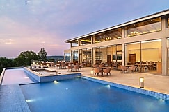 Ayati Resorts & Spa, Wai