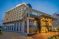 Park Inn by Radisson Lucknow, Lucknow