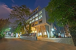 ASAR Landmark Suites, Mumbai