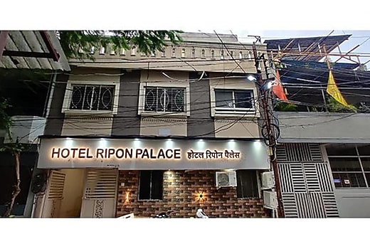 FabHotel Ripon Palace