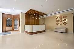 Monday Premium Madhapur, Hyderabad