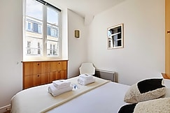 Spacious duplex - 2BR/6P - Le Marais, Paris