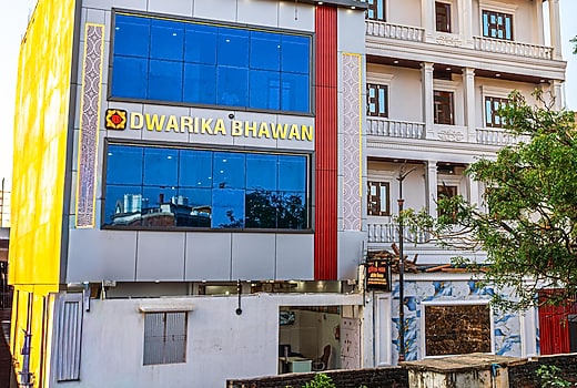 Omji Dwarika Bhawan | 2km from Ram Temple