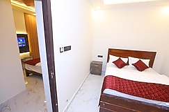 Elkars Home Stay, Dindigul