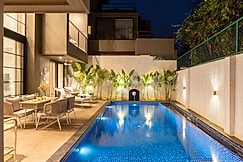 Santo Sovrano - A Lindsay Manor., Goa