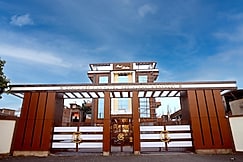 Grand Meridian Hotel & Restaurant, Krishnanagar