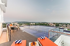 SinQ Symbol, Calangute, Goa