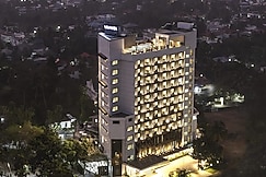 Vivanta Kochi Aluva, Cochin